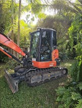 Micro Excavator for Hire in Gordonvale