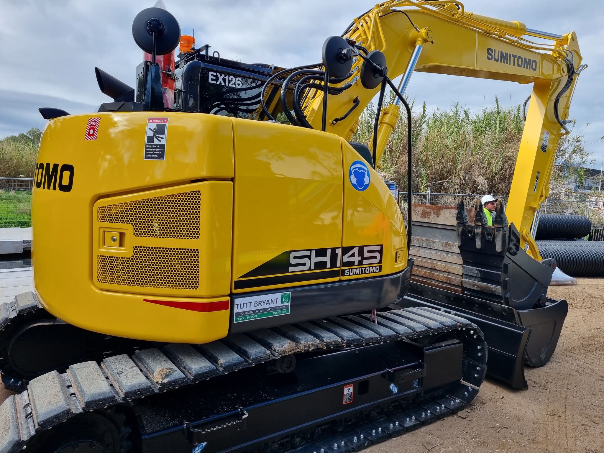 Logo of Response Hire