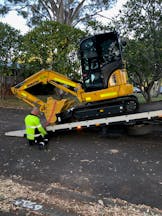 3.5t - 5.5t Mini Excavator for Hire