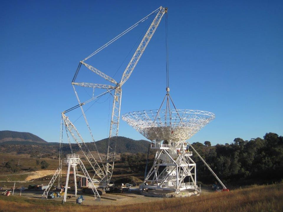 UNIVERSAL CRANES PTY LTD machinery for hire across Australia