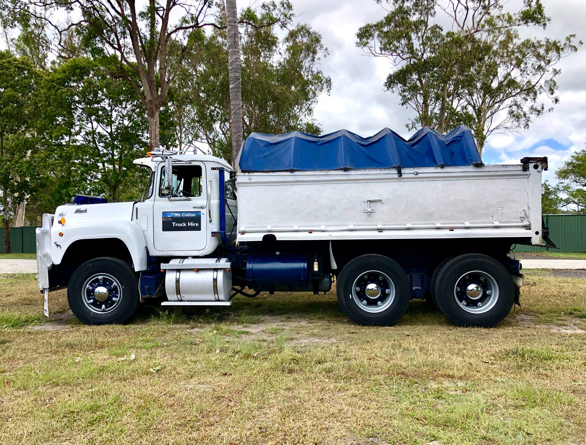 Mt Cotton Truck Hire in Carbrook iseekplant