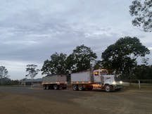Truck and Dog Tipper for Hire