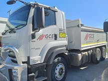 5,000L - 12,000L Fuel Tanker Truck for Hire