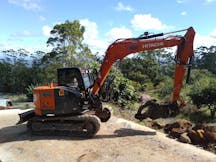 Mini Excavator for Hire in Tamborine Mountain