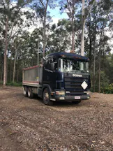 Bogie Drive up to 12t Tipper for Hire