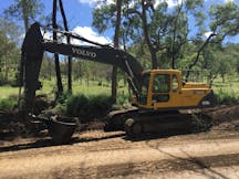 Track Mounted Excavator for Hire in Mulgildie