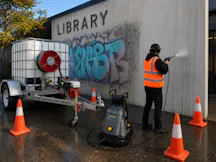 Pressure Cleaning in Leneva