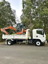 Track Mounted Excavator for Hire in Greenbank