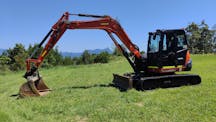 Mini Excavator for Hire in Varsity Lakes