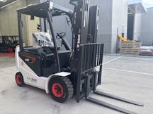 1t - 3t Electric Forklift for Hire