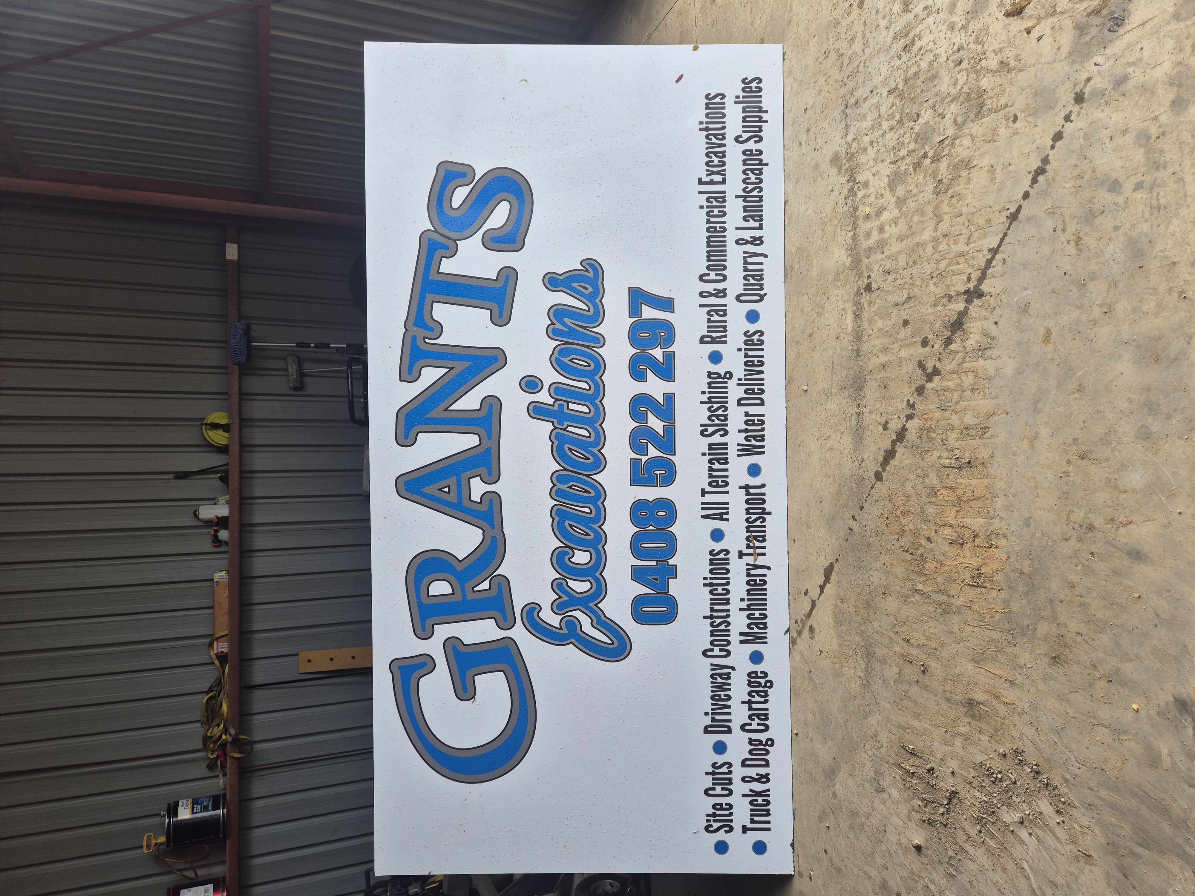 Logo of Grants Excavations
