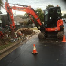 5.5t - 8t Mini Excavator for Hire