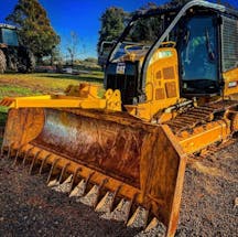 D3 or Equivalent Tracked Dozer for Hire