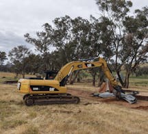 Track Mounted Excavator for Hire in Koorawatha