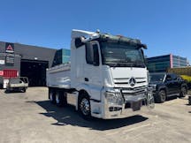 Posi Track Combo for Hire in Wellard