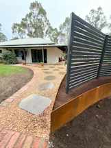 Landscapers in Diamond Creek
